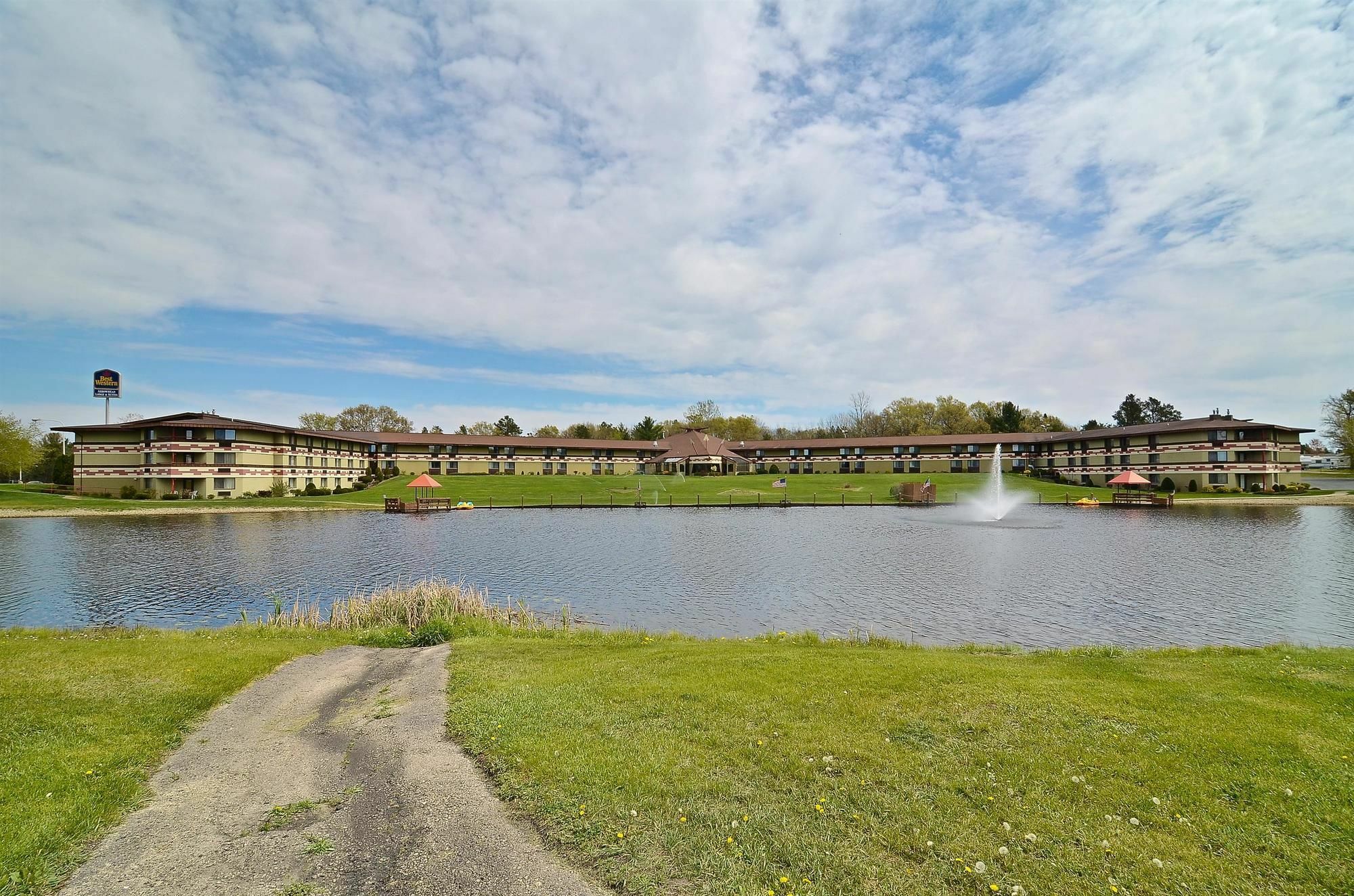 Surestay Plus Hotel By Best Western Black River Falls Kültér fotó